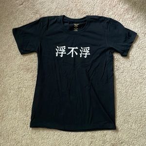 A black shirt